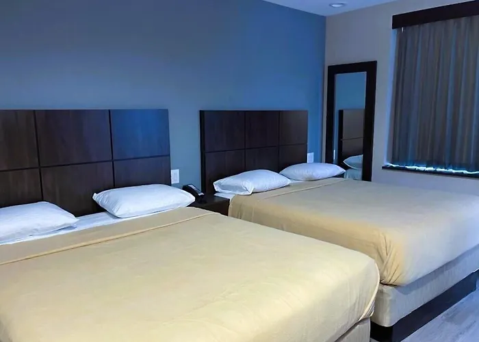 Royal Hotel Bronx New York