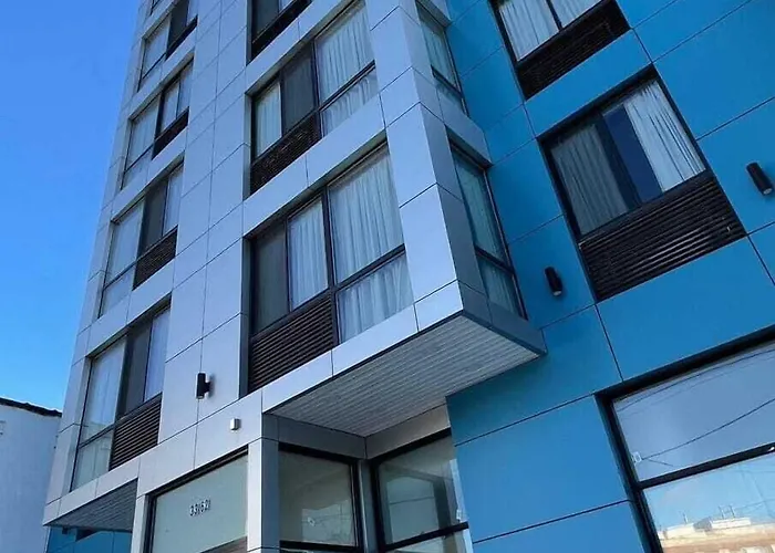 Royal Hotel Bronx New York