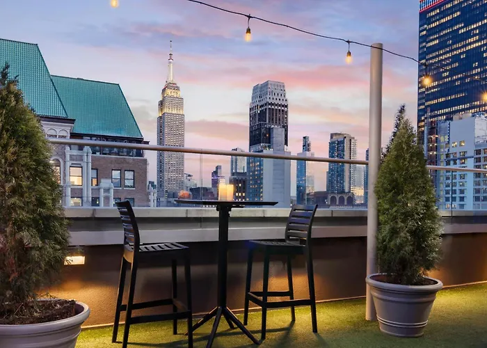 Doubletree By Hilton New York Times Square South Hotel