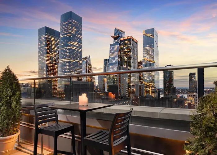 Doubletree By Hilton New York Times Square South Hotel