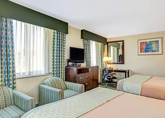 Hillcrest Hotel Near Jfk Airtrain New York